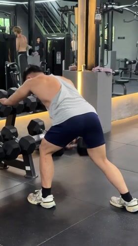 Late night gym session captured in Mengwi, Indonesia