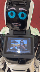 Robotics expo floor in Tolyatti draws a crowd of machines