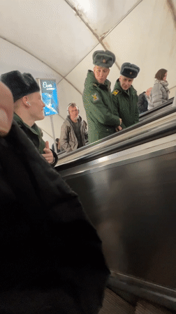 Military personnel observed using public transit in Shushary