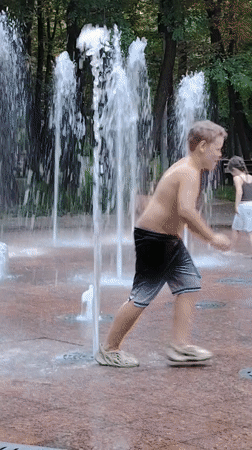 Summer afternoon at a Kyiv park fountain