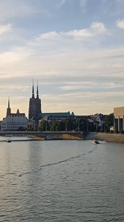 Late afternoon along the Oder River in Wrocław