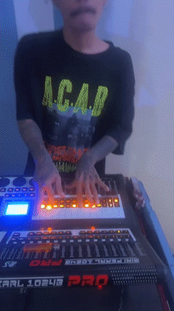 Late-night DJ set draws a crowd inside and outside a venue