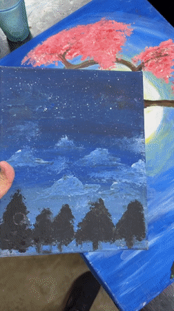 Art class activities documented in Guayana City classroom
