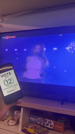 Bulgarians vote via smartphone for Eurovision entry during live broadcast