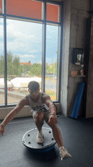 Gym workout session in Sofia, core training and selfie