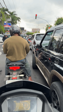 Traffic congestion captured on video in Kuta Selatan