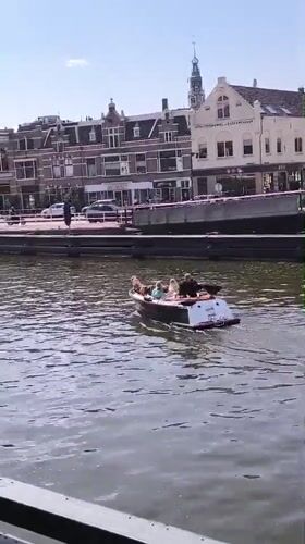Boat parade draws crowds to Alkmaar canals during festival