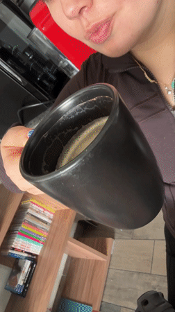 Woman's gym workout session documented in Mexico City