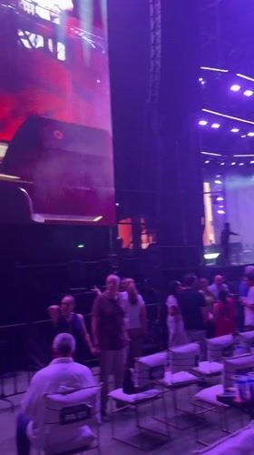 Concert event documented at Las Jarretaderas venue with VIP seating