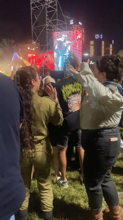 Nighttime outdoor concert draws crowd in Petah Tikva