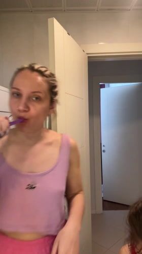 Mother and daughter share morning tooth-brushing routine in Turkey