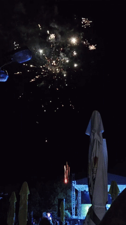Folklore festival night in Gara Oreshets: live music and fireworks