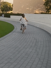 Afternoon recreation scenes captured across Dubai parks and public spaces
