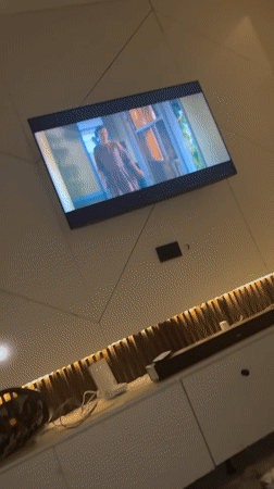 Casual TV watching recorded in Nigerian neighborhood Sunday afternoon