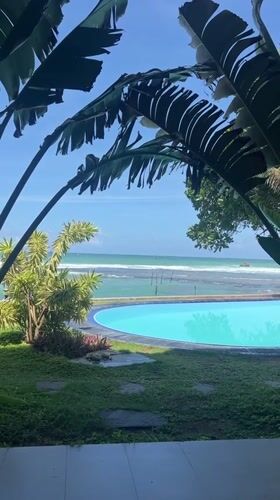 Oceanfront pool captured on video in Goviyapana, Sri Lanka