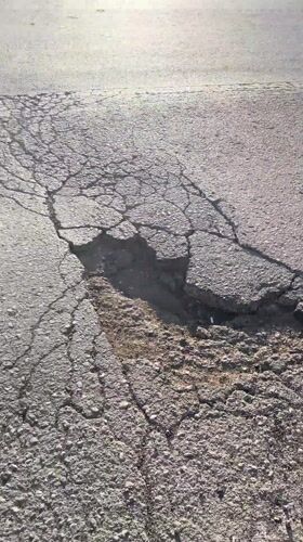 Road damage and supplement consumption documented in Bulgarian village
