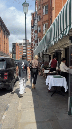 Mayfair morning: streets, dining, and local scenes