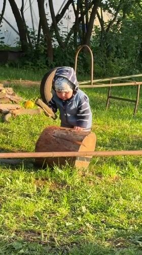 Family enjoys outdoor gathering with fire pit in Votkinsk