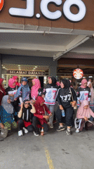 Women's dance fitness class held at Lhokseumawe commercial center