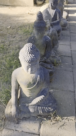 Tourist explores North Kuta shops, temples, markets on Sunday morning