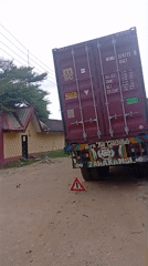 Street scenes document everyday commercial life in Aba, Nigeria