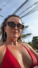 Close-up moments from a Ko Pha-ngan beach day