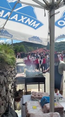 Bulgarian folk festival features children performers, traditional food in Pripek