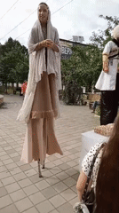 Traditional Dagestani crafts and performers at a Makhachkala outdoor market