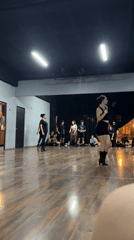 Dance class session documented in San Bernardino Tlaxcalancingo studio
