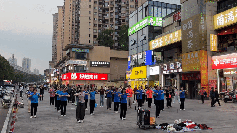 Daily life scenes captured across Jiangjin, China