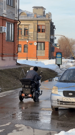 Winter day documented at historic Sviyazhsk monastery complex, Russia