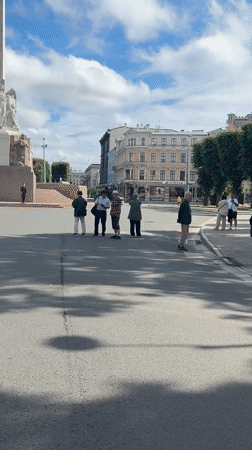 Morning walk through Riga's city center and Freedom Monument