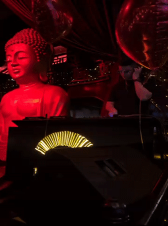 Valentine's Day entertainment at upscale Marrakech restaurant features dancers, acrobats