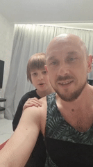 Family moments captured in Sochi during afternoon hours