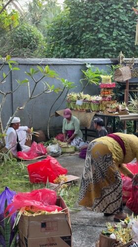 Balinese religious ceremony preparations observed across Nusa Penida