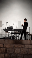 Live keyboard performance at Centar Novi Pazar outdoor venue