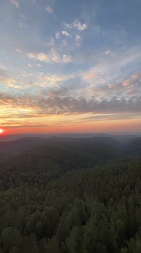 Summit day at Stolby: cliffs, forest views, and golden light