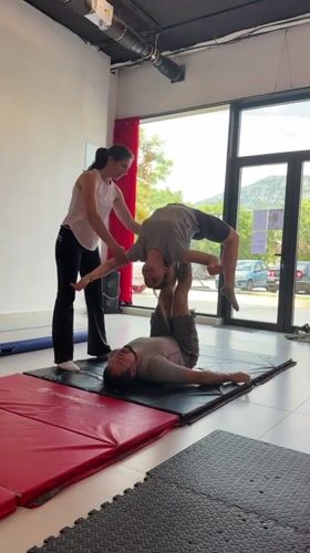 Acroyoga instruction session observed at Montenegro studio