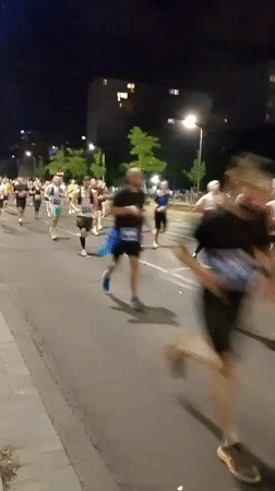 Nighttime marathon draws large crowd in Wrocław, Poland