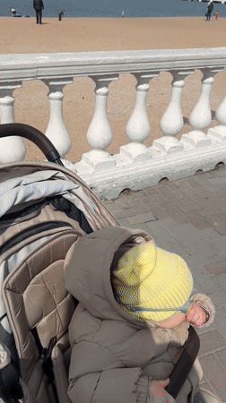Family enjoys coastal leisure time in Gelendzhik, Russia
