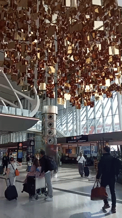 Golden ceiling installation at Ezeiza Airport terminal
