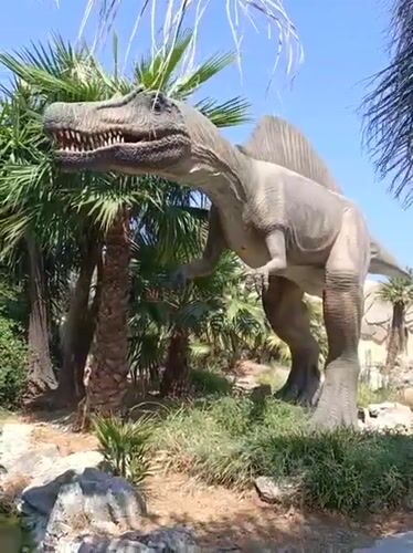 Dinosaur park in Carini mixing prehistoric models and wildlife exhibits
