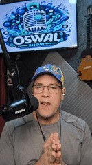 Venezuelan-capped podcaster records 'Oswal Show' in Spanish studio