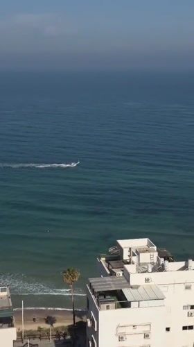 Morning coastal scenes and personal moments captured in Al Jizah