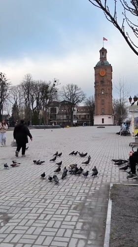 Everyday street scenes captured in Vinnytsia public square