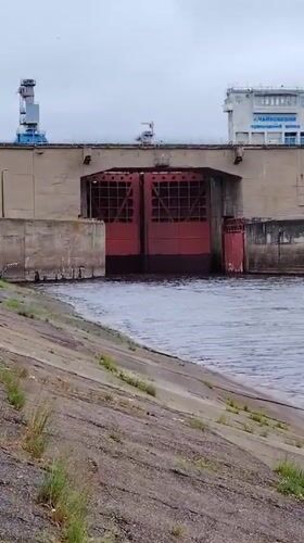 Morning visit to the Votkinsk Dam and Kama River waterfront