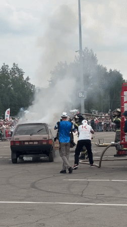 Vehicle fire demonstration draws crowd in Krasnoyarsk, Russia