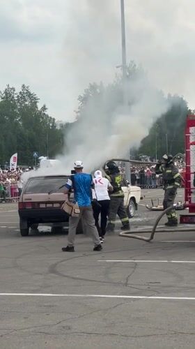 Vehicle fire demonstration draws crowd in Krasnoyarsk, Russia