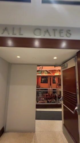 Late-night Italian dining experience documented at Lake Buena Vista restaurant