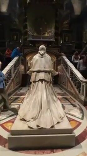 Tourist documents comprehensive Rome basilica tour with architectural details